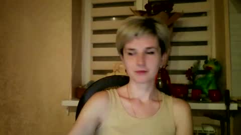 Snapshot of beautyksenia chatting on April 22, 2026, 7:37 pm BeautyKsenia online show from April 22, 2026, 7:37 pm
