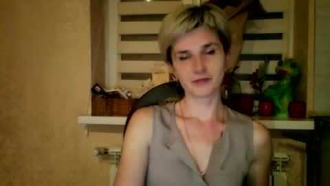 Snapshot of beautyksenia chatting on April 27, 2026, 7:23 pm BeautyKsenia online show from April 27, 2026, 7:23 pm