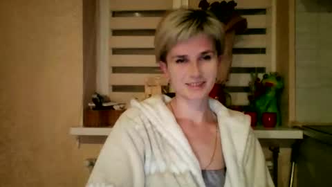 Snapshot of beautyksenia chatting on April 28, 2026, 8:03 pm BeautyKsenia online show from April 28, 2026, 8:03 pm