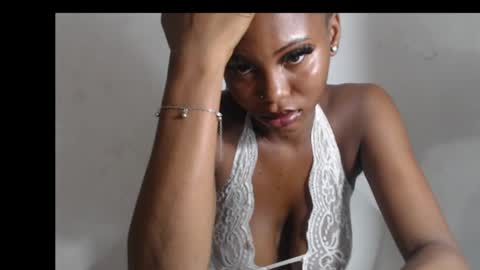 beautyslut1 online show from April 17, 2026, 8:34 pm