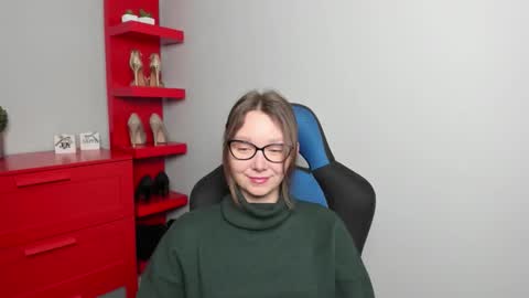 Zoe online show from November 12, 2025, 6:36 am