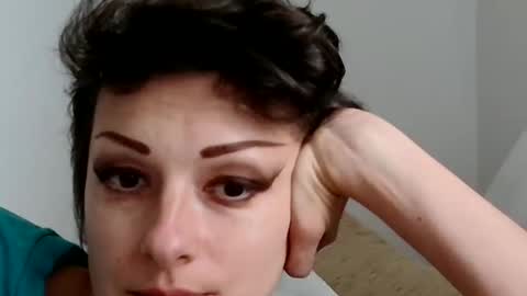 Raluca online show from April 9, 2026, 4:01 pm