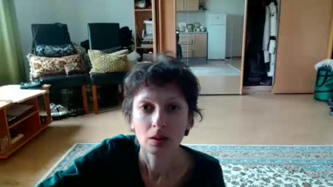 Snapshot of bebacksooon chatting on May 9, 2026, 2:33 pm Raluca online show from May 9, 2026, 2:33 pm