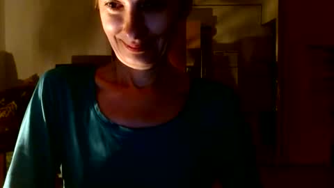 Snapshot of bebacksooon chatting on June 6, 2026, 8:57 pm Raluca online show from June 6, 2026, 8:57 pm