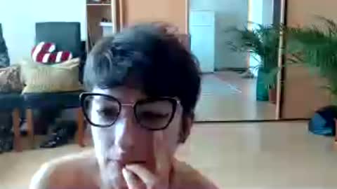 Raluca online show from July 30, 2026, 11:42 am