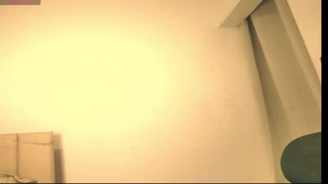 Jennifer online show from December 15, 2025, 5:44 am