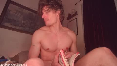 bebe  dust online show from April 12, 2026, 1:43 am