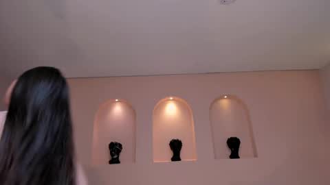 Am Becca online show from March 6, 2025, 10:58 pm