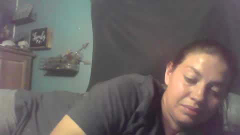 Snapshot of beccabee37 chatting on May 10, 2026, 9:31 pm beccabee37 online show from May 10, 2026, 9:31 pm