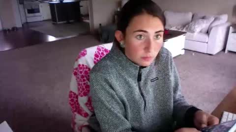 beccaraexoxo online show from May 17, 2026, 11:56 pm