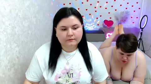 BeckyAndEllen online show from February 24, 2025, 10:59 am