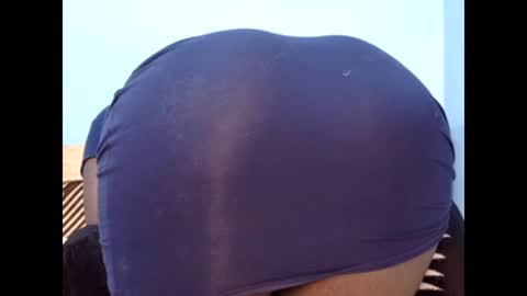 beckyswee online show from December 9, 2024, 8:44 am