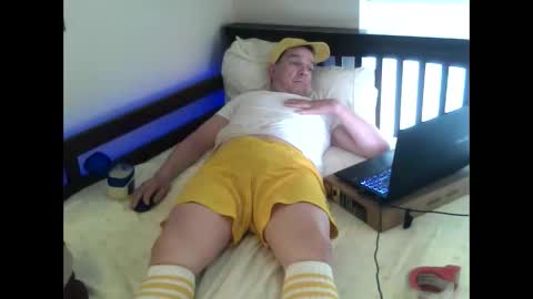 Snapshot of bedwetboy chatting on May 22, 2026, 10:59 pm Bedwetboys online show from May 22, 2026, 10:59 pm