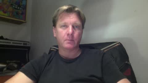 beefeater_7 online show from November 18, 2025, 9:08 pm