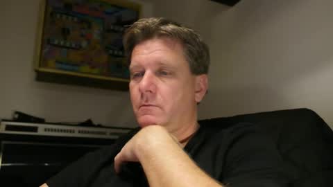 beefeater_7 online show from December 1, 2025, 7:08 pm