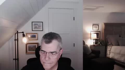 Snapshot of beeffrom603 chatting on January 18, 2025, 7:48 pm Beef online show from January 18, 2025, 7:48 pm