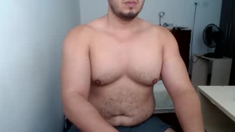 Snapshot of beefypecs_10 chatting on July 17, 2026, 4:01 pm Criss2fer online show from July 17, 2026, 4:01 pm