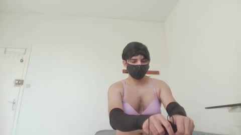 beenishcrossdresser online show from December 16, 2025, 2:22 pm