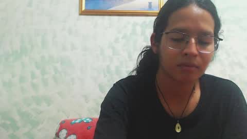 Snapshot of beentage chatting on December 18, 2024, 4:31 am Alex online show from December 18, 2024, 4:31 am