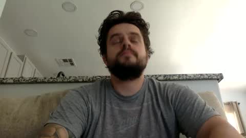 Snapshot of beginnersluck111 chatting on October 4, 2025, 8:29 pm Beginners Luck online show from October 4, 2025, 8:29 pm