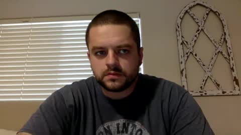 Snapshot of beginnersluck111 chatting on October 27, 2025, 11:31 pm Beginners Luck online show from October 27, 2025, 11:31 pm