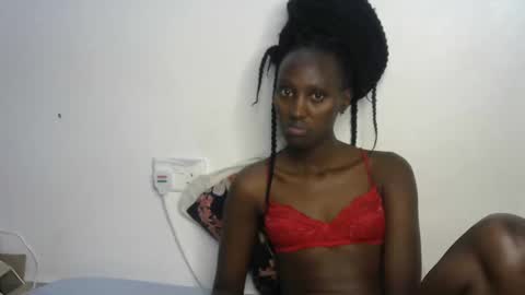 Snapshot of beib_love chatting on December 13, 2024, 3:00 pm beib_love online show from December 13, 2024, 3:00 pm