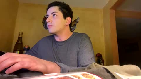 Snapshot of bekindgethigh chatting on December 15, 2024, 8:08 am bekindgethigh online show from December 15, 2024, 8:08 am