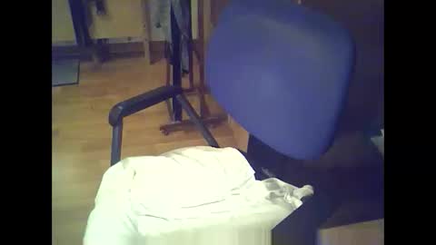 bekklove1 online show from December 19, 2025, 3:41 pm