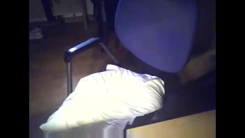 bekklove1 online show from January 14, 2026, 10:21 am