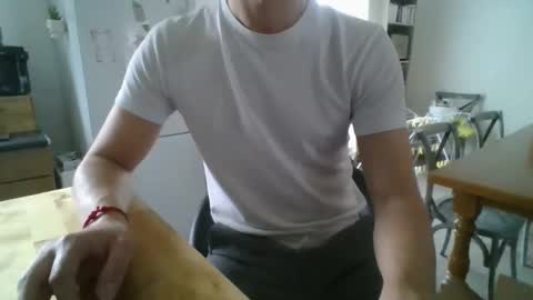 Snapshot of bel7ebite chatting on December 7, 2024, 8:55 am bel7ebite online show from December 7, 2024, 8:55 am