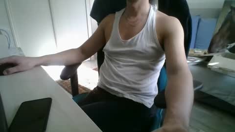 Snapshot of bel7ebite chatting on February 11, 2025, 12:27 pm bel7ebite online show from February 11, 2025, 12:27 pm