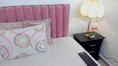 Snapshot of bela_rossee chatting on October 20, 2025, 8:53 pm Bela online show from October 20, 2025, 8:53 pm