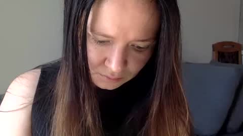 Snapshot of belajulia chatting on October 9, 2025, 9:40 am belajulia online show from October 9, 2025, 9:40 am
