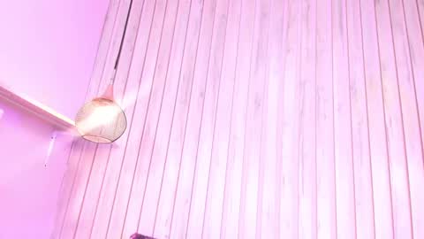 Snapshot of belinda_hills chatting on December 23, 2024, 8:00 am belinda online show from December 23, 2024, 8:00 am