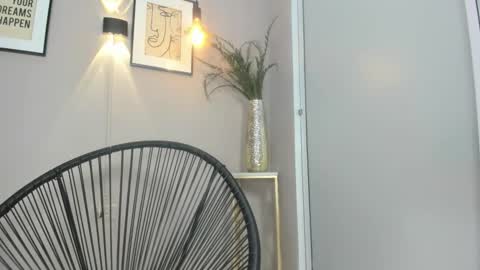 Snapshot of belinda_hills chatting on February 7, 2025, 12:20 am belinda online show from February 7, 2025, 12:20 am