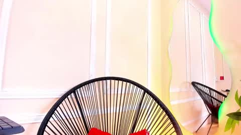 Snapshot of belinda_hills chatting on February 8, 2025, 7:49 pm belinda online show from February 8, 2025, 7:49 pm