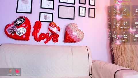 Snapshot of belinda_hills chatting on February 14, 2025, 8:05 pm belinda online show from February 14, 2025, 8:05 pm