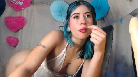 modelo independiente online show from December 4, 2024, 11:57 pm