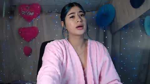 modelo independiente online show from January 5, 2025, 11:01 pm