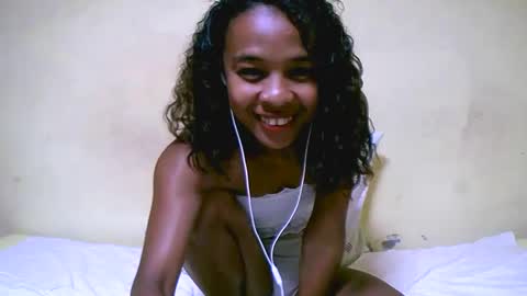 bella193999 online show from December 5, 2024, 9:17 am