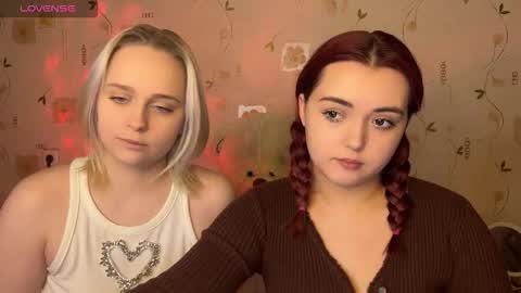 bella_and_alice online show from February 11, 2026, 9:53 pm