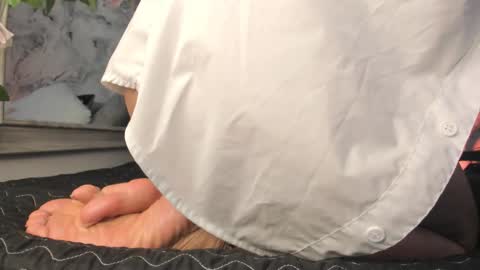 Dessi  online show from February 27, 2026, 1:33 pm