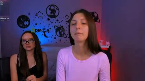 Snapshot of bella_dorn chatting on July 14, 2026, 2:05 am Bella online show from July 14, 2026, 2:05 am