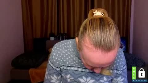 Snapshot of bella_hadatt chatting on March 5, 2026, 6:53 am Bella online show from March 5, 2026, 6:53 am