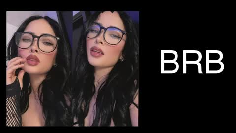 Snapshot of bella_hamilton chatting on May 20, 2026, 1:45 am bella_hamilton online show from May 20, 2026, 1:45 am