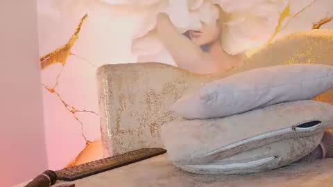 Snapshot of bella_moonlight_cr chatting on July 7, 2026, 6:47 am BELLA online show from July 7, 2026, 6:47 am