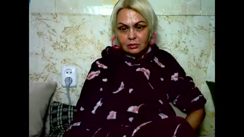 Bella Nathalie online show from January 17, 2026, 7:13 am