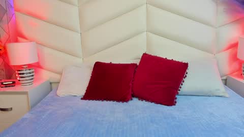 bella_peach_ online show from March 25, 2026, 3:12 am