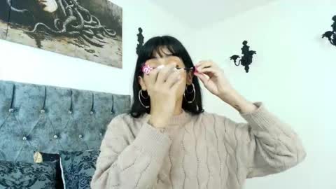 Bella online show from February 11, 2026, 11:43 pm