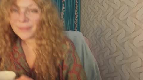 Bella online show from January 14, 2026, 3:28 pm